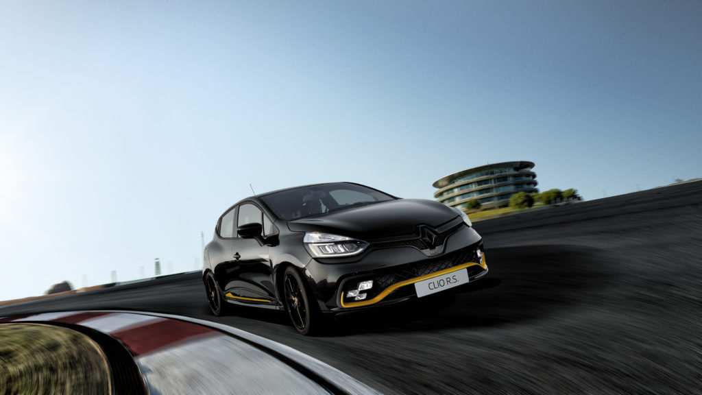 The Clio R.S.18: Kurfendrift