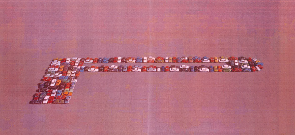 1978 bildeten Straßenautos das lange P des Pirelli Logos