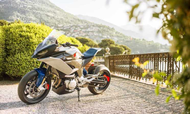 BMW Motorrad Concept 9cento. Ein smarter Alleskönner für die Straße