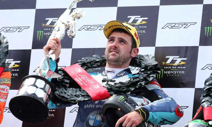 Michael Dunlop und Peter Hickman siegen bei der Isle of Man TT