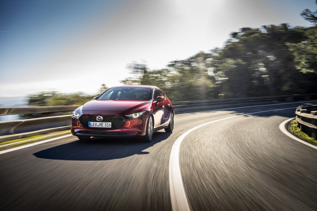 Der neue Mazda3 Fahraufnahme