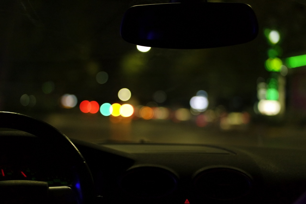 Fahren bei Nacht - Darauf ist zu achten